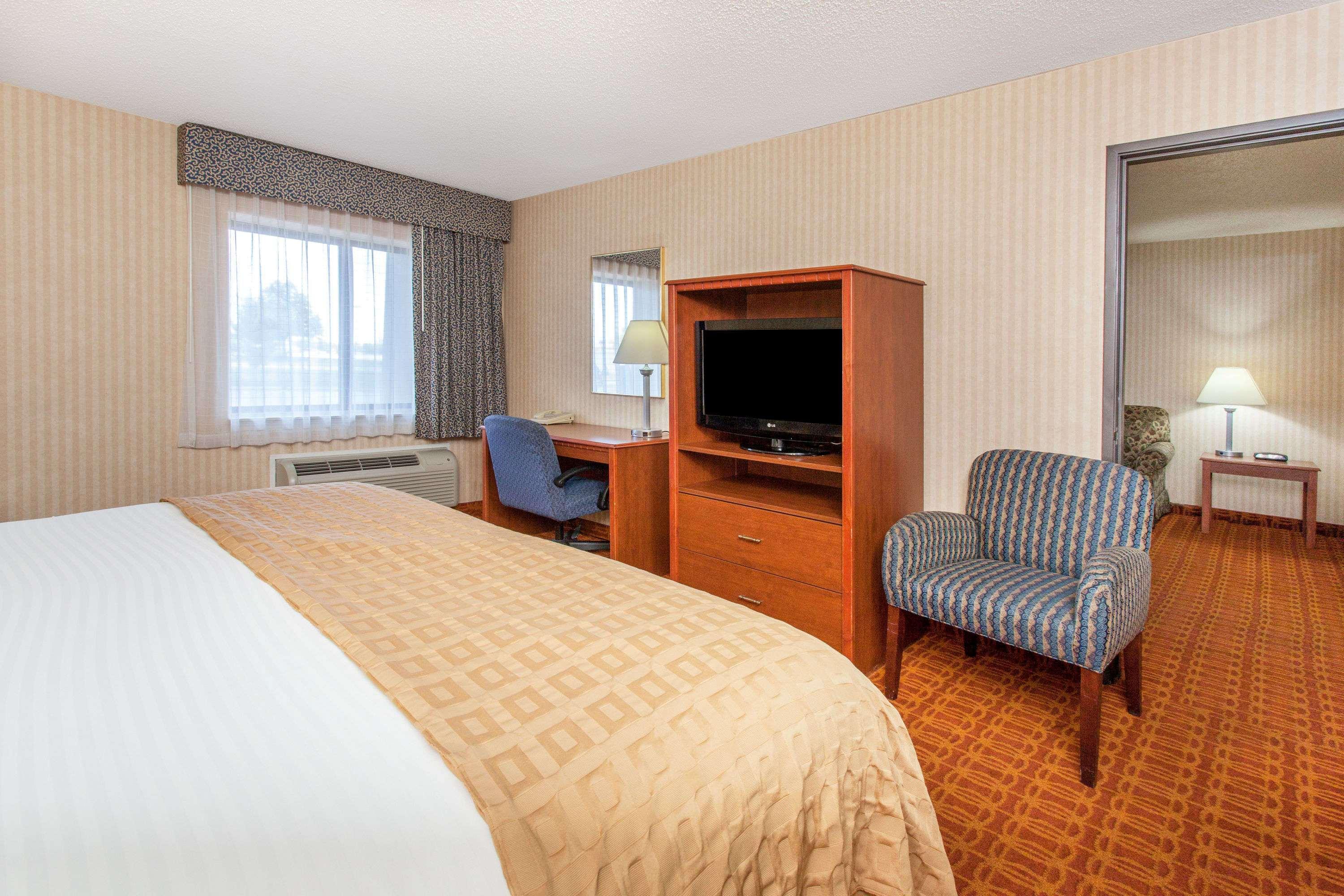 Baymont By Wyndham Detroit/Roseville Kültér fotó
