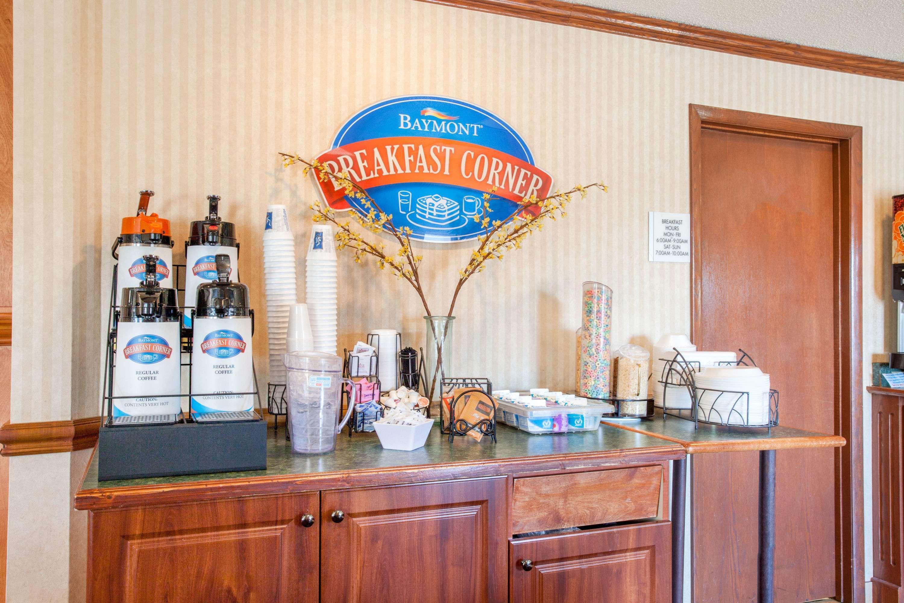 Baymont By Wyndham Detroit/Roseville Kültér fotó